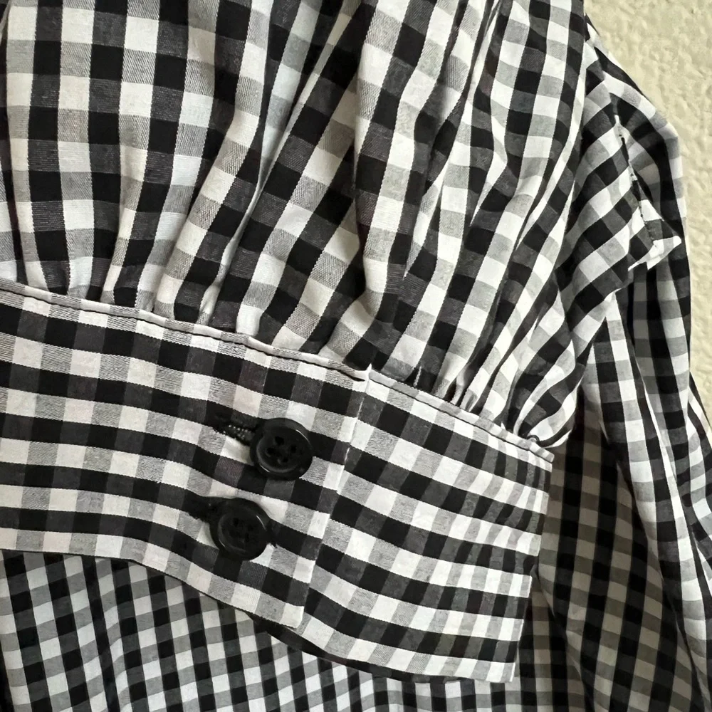 Black And White Blouse Who What Wear Mid Length Sleeve Ruffled Neckline Size L - Picture 2 of 11